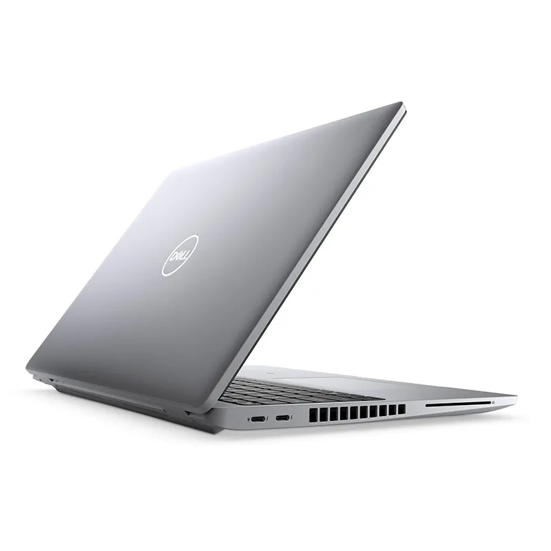 لپ تاپ DELL Latitude 5520 با پردازنده Core i5 روی میز کار حرفه ای