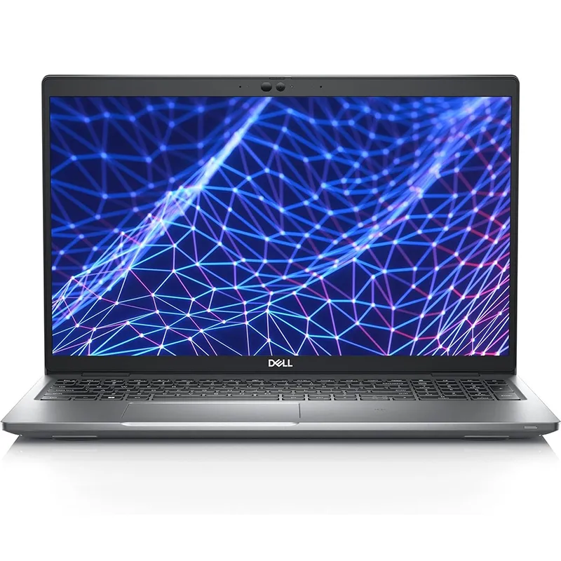 لپ تاپ DELL Latitude 5530 نسل 12 روی میز کار مهندسی