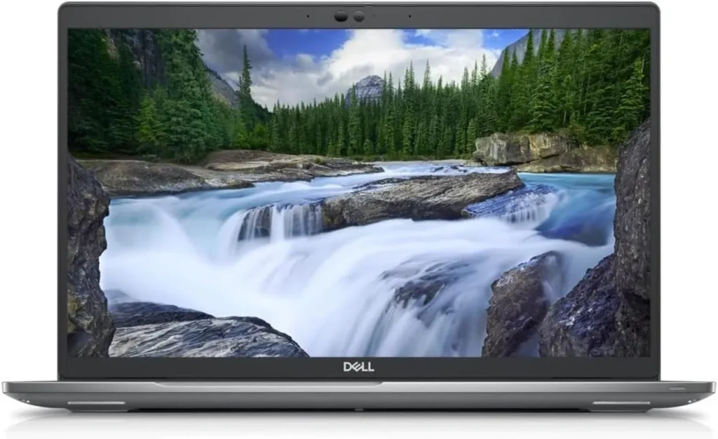 : لپ تاپ DELL Latitude 5530 نسل 12 روی میز کار مهندسی