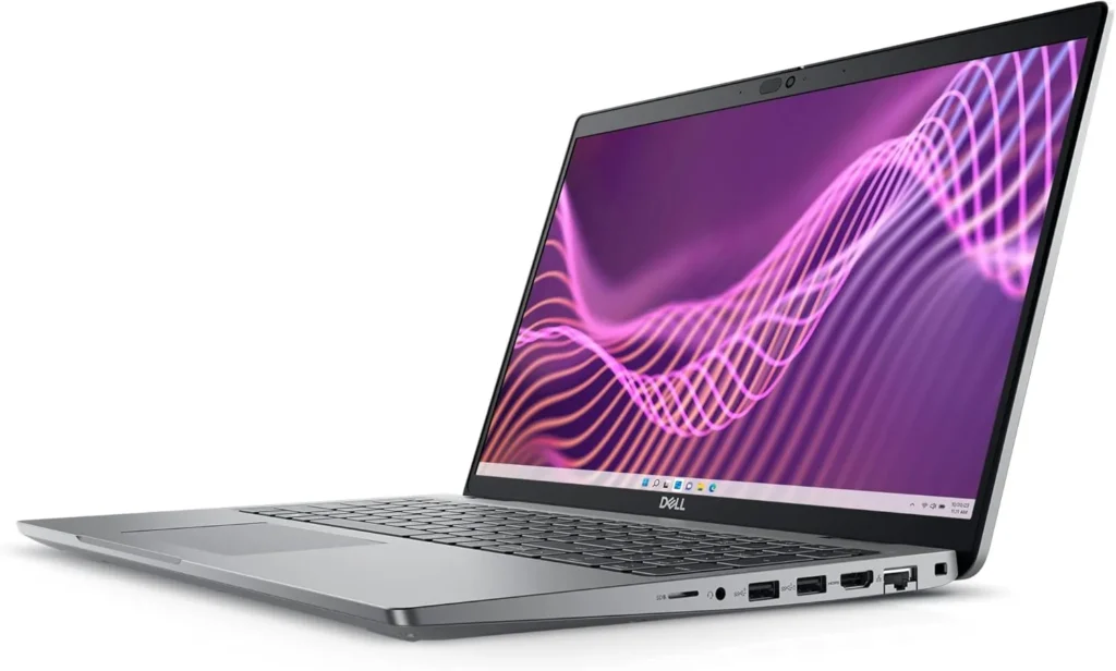 لپ تاپ DELL Latitude 5540 لمسی نسل ۱۳ روی میز کار
